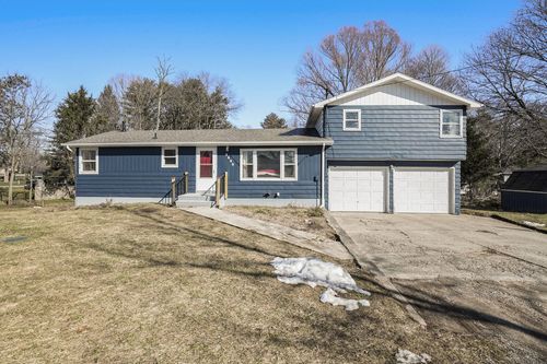 2832 W State Road, Rutland Charter Township, MI, 49058 | Card Image