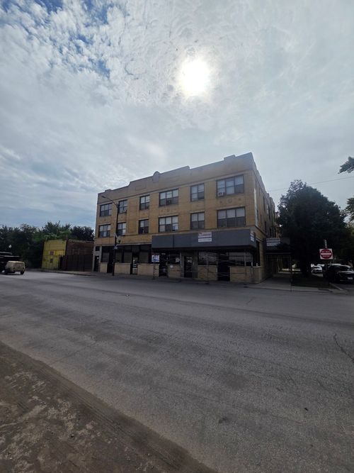 4321 W Roosevelt Rd, Chicago, IL, 60624-3838 | Card Image