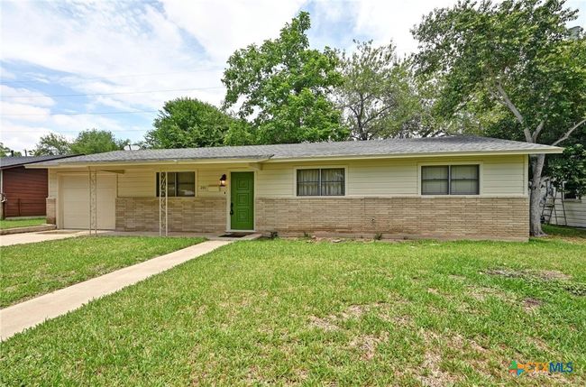 201 Hillcrest Dr, House other with 4 bedrooms, 2 bathrooms and null parking in Luling TX | Image 26