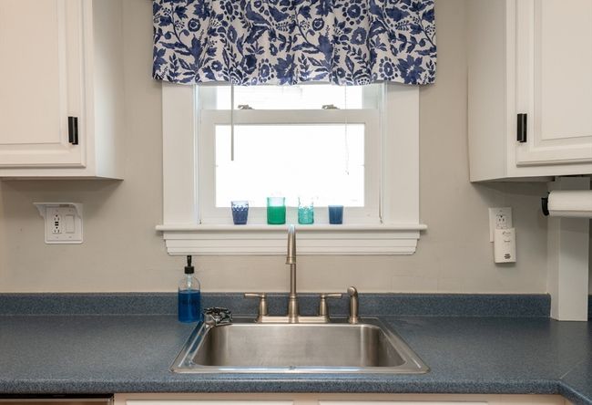 16 Dane St, House other with 3 bedrooms, 2 bathrooms and 3 parking in Peabody MA | Image 8