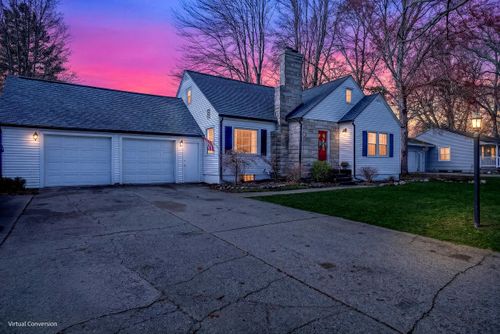 1845 Spencer Dr, Norton Shores, MI, 49441-4535 | Card Image