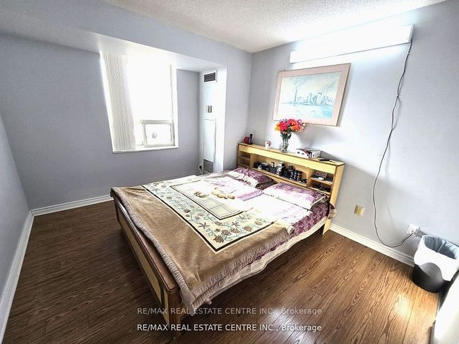 303 - 30 Malta Ave, Condo with 4 bedrooms, 2 bathrooms and 1 parking in Brampton ON | Image 6