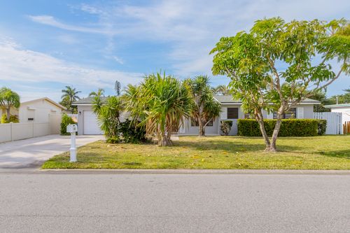 115 Sea Park Blvd, Satellite Beach, FL, 32937-2115 | Card Image