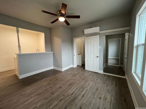 4-107 Stanley Ct, San Antonio, TX, 78214-1347 | Card Image