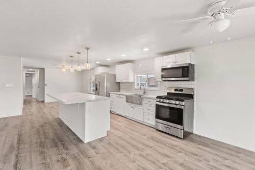 311 Bandy Way, Grants Pass, OR, 97526-5901 | Card Image