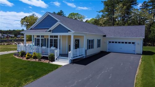 22 Fescue Ln, South Kingstown, RI, 02879-7433 | Card Image