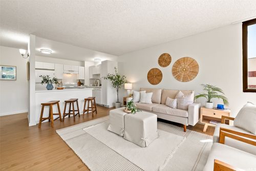 apt-d214-55 S Kukui St, Honolulu, HI, 96813-2337 | Card Image