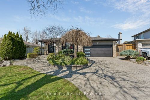 43 Ferndale Cres, Brampton, ON, L6W1G1 | Card Image