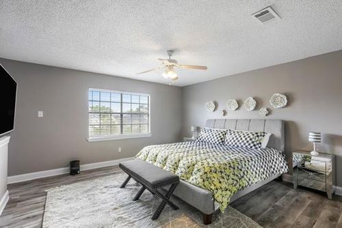 2434 Ashland Pl N, Terrytown, LA, 70056-8118 | Card Image
