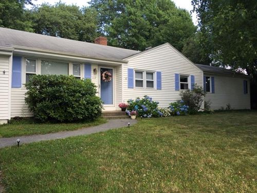 117 Canonchet Dr, Portsmouth, RI, 02871-4203 | Card Image