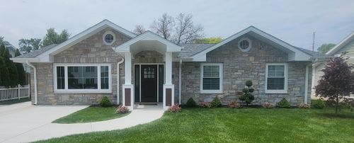 340 N Berrien St, New Buffalo, MI, 49117-1020 | Card Image