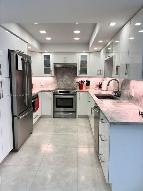 apt-404-531 N Ocean Blvd, Pompano Beach, FL, 33062-4611 | Card Image