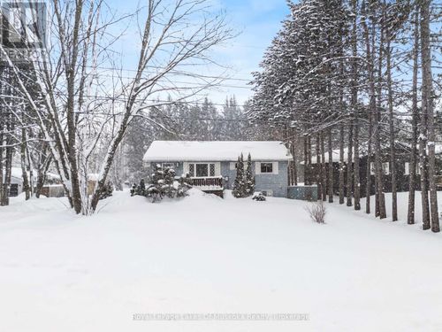 8020 Park Lane Cres, Washago, ON, L0K2B0 | Card Image