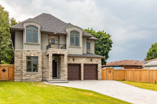 752 Hillview Cres, Pickering, ON, L1W2S1 | Card Image