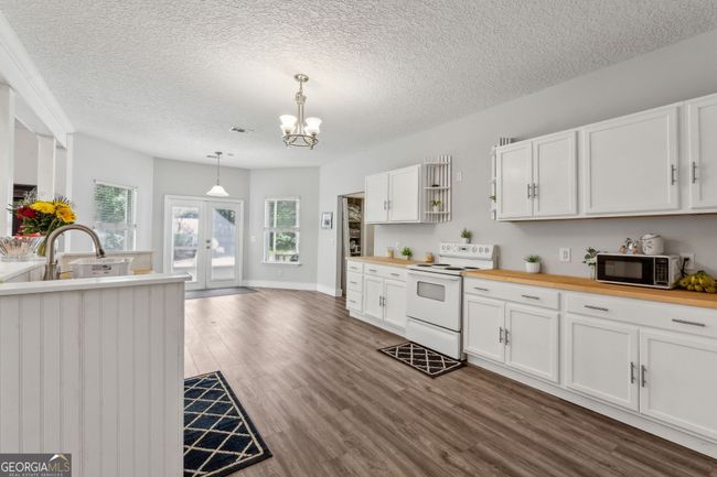 389 Magnolia Dr, House other with 3 bedrooms, 2 bathrooms and null parking in Waverly GA | Image 15