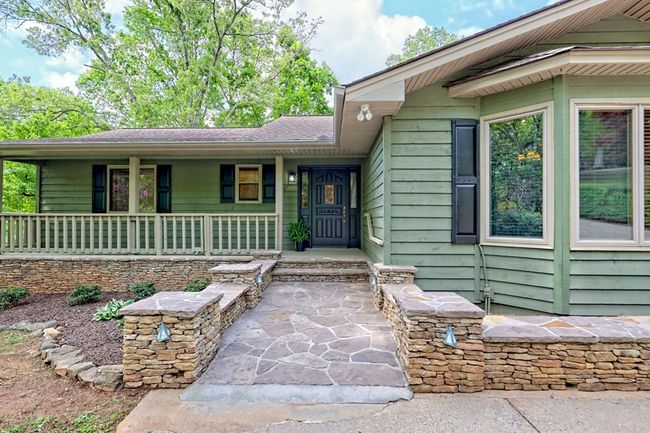2403 Hidden Valley Rd, Home with 3 bedrooms, 3 bathrooms and 2 parking in Hiawassee GA | Image 10