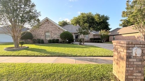 2509 Woodfield Way, Bedford, TX, 76021-2618 | Card Image