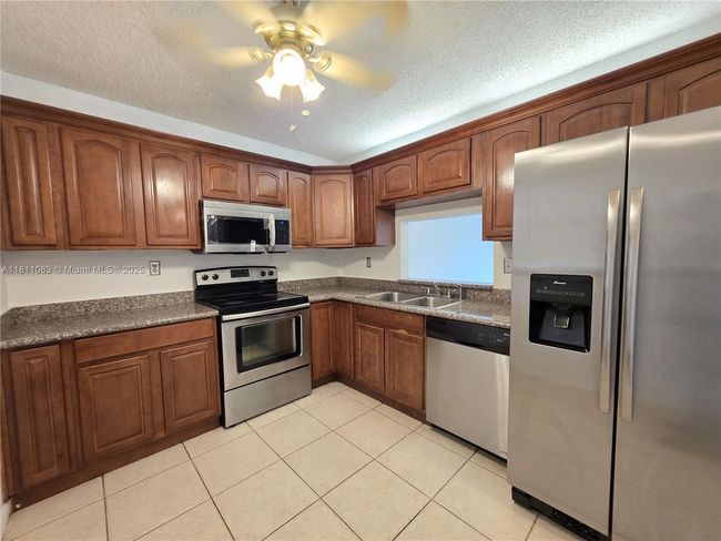 4204 - 1830 Sw 81 St Ave, Condo with 2 bedrooms, 2 bathrooms and null parking in North Lauderdale FL | Image 17