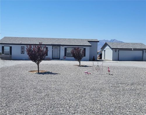 4671 W Dyer Rd, Pahrump, NV, 89048-4332 | Card Image