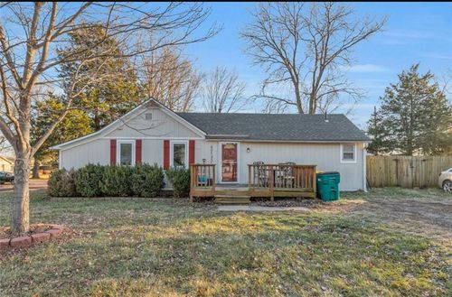 401 S Harrison Street, Spring Hill, KS, 66083 | Card Image