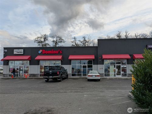 ste-c-755 W Washington St, Sequim, WA, 98382-3272 | Card Image