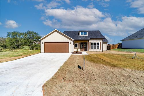 513 12th Ave, Bristow, OK, 74010-1805 | Card Image