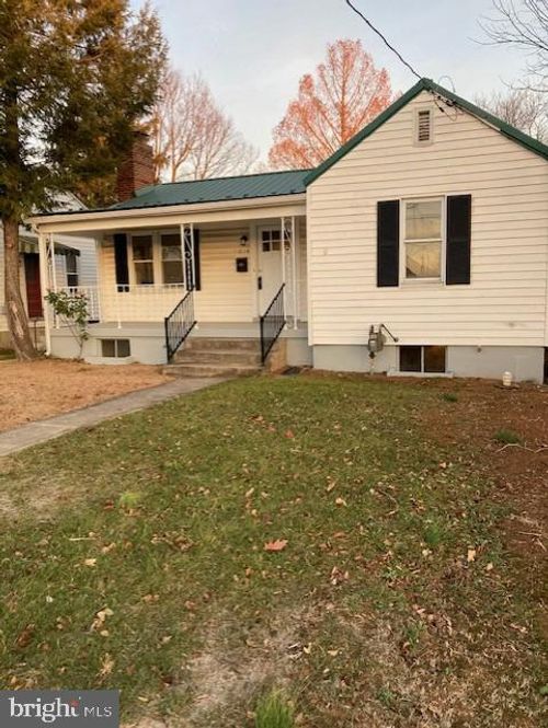 1014 W Virginia Ave, Martinsburg, WV, 25401-1746 | Card Image