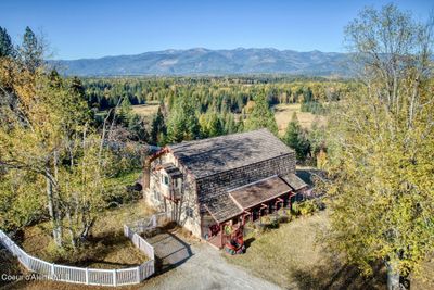 2877 Gold Creek Rd, House other with 3 bedrooms, 3 bathrooms and null parking in Sandpoint ID | Image 2