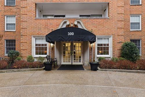 apt-407-300 Fox Chapel Rd, Pittsburgh, PA, 15238-2326 | Card Image