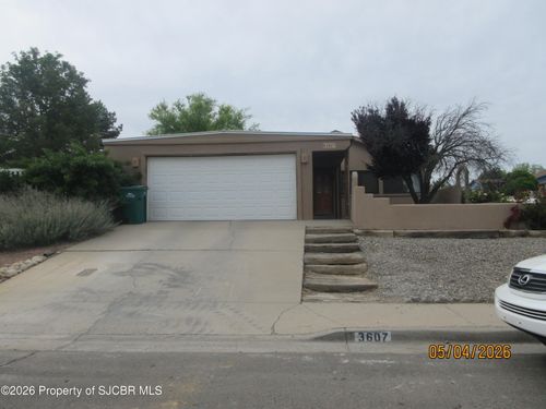 3607 San Medina Ave, Farmington, NM, 87401-2325 | Card Image