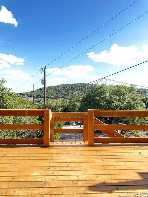 1060 Rockmoor, Canyon Lake, TX, 78133-4830 | Card Image