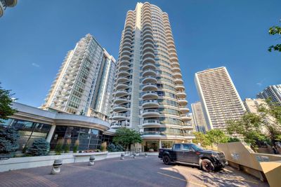 2302 - 1078 6 Ave Sw, Condo with 2 bedrooms, 2 bathrooms and 2 parking in Calgary AB | Image 2