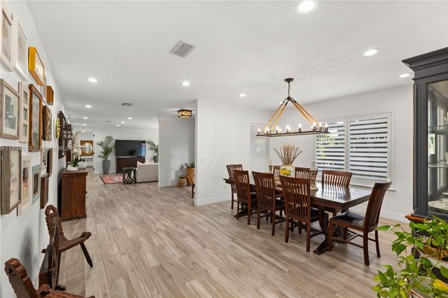 13505 Sw 83 Rd Ct, House other with 4 bedrooms, 4 bathrooms and null parking in Pinecrest FL | Image 10