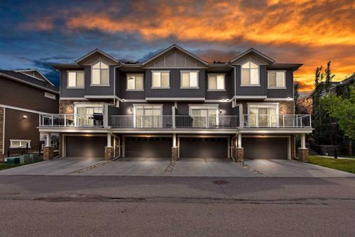 563 Evanston Manor Nw, Calgary, AB, T3P0R8 | Card Image