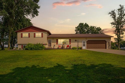 10525 210th St W, Morristown, MN, 55052-5076 | Card Image