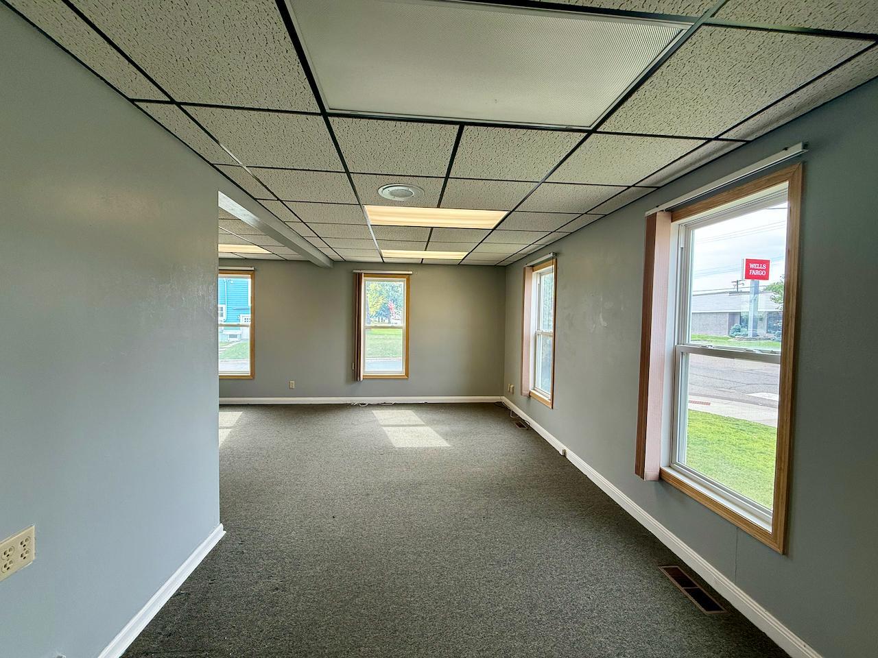 Commercial Lease in Forest Lake 4