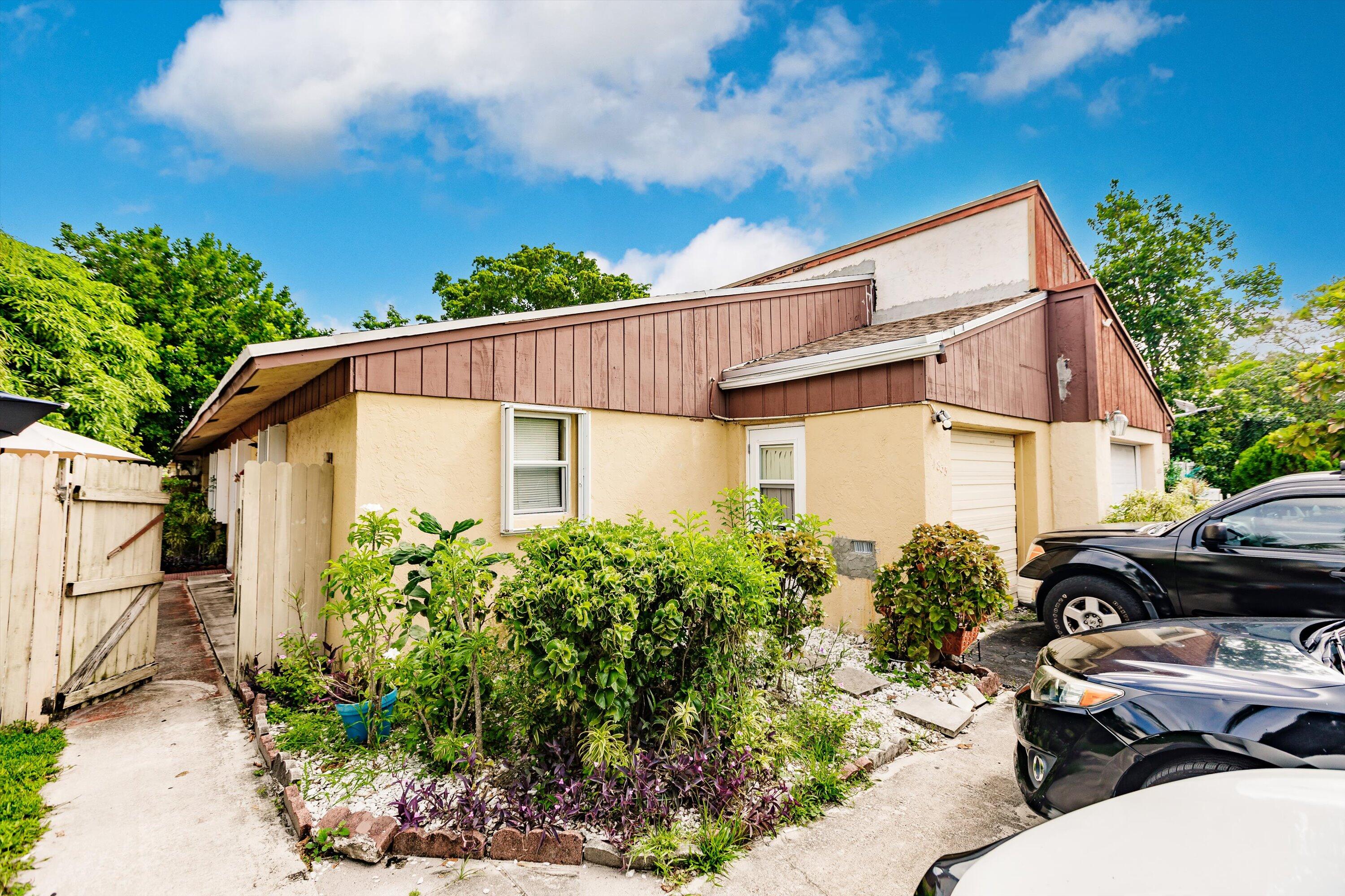 6th St, Delray Beach, FL 33445