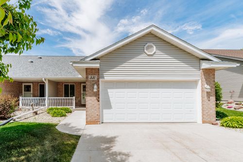 331 Lauren Ln, Watertown, WI, 53094 | Card Image