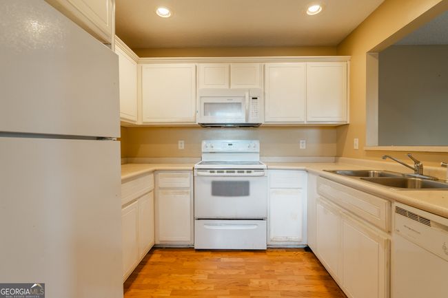 111 Camellia Ct, Condo with 3 bedrooms, 2 bathrooms and null parking in Brunswick GA | Image 12