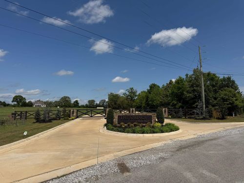 018 Cedar Ct, Searcy, AR, 72143-8113 | Card Image