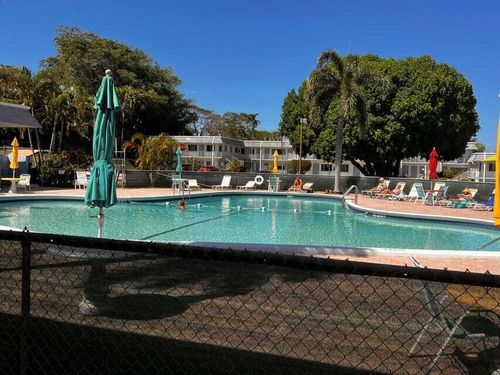 104-2880 Lake Osborne Dr, Lake Worth Beach, FL, 33461-5905 | Card Image