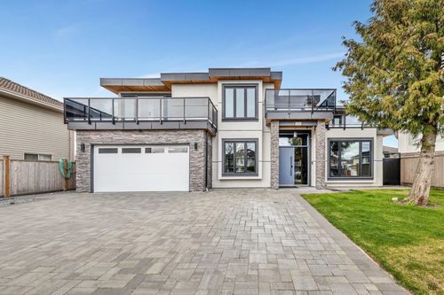 12525 75a Ave, Surrey, BC, V3W0M3 | Card Image