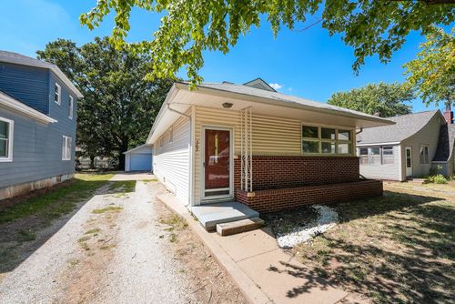 507 N Summit St, El Dorado, KS, 67042-1558 | Card Image