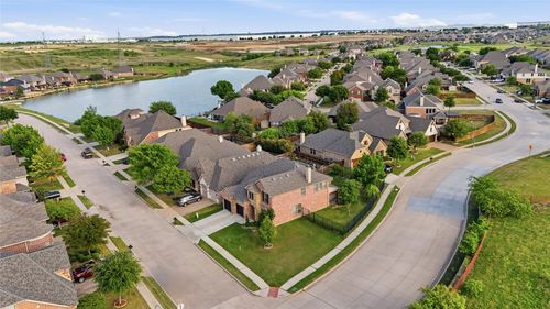 4500 Lakeside Hollow St, Roanoke, TX, 76262-3721 | Card Image