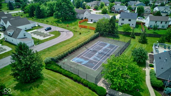 aerial perspective of suburban area | Image 5