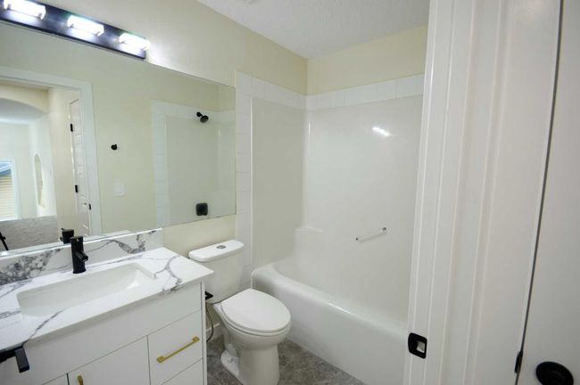113 W Creek Blvd, House detached with 5 bedrooms, 3 bathrooms and 6 parking in Chestermere AB | Image 27