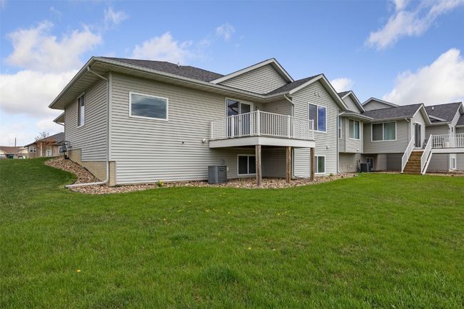 3211 35 Th Ave, Condo with 3 bedrooms, 3 bathrooms and null parking in Marion IA | Image 25