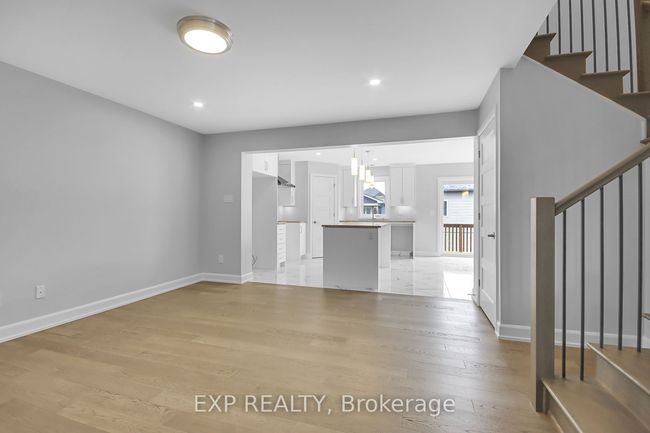 647 Parkview Terr, House other with 4 bedrooms, 4 bathrooms and 6 parking in Russell ON | Image 11
