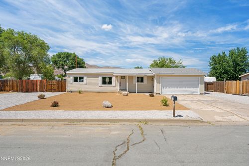 17585 Fantail St, Reno, NV, 89508-6845 | Card Image