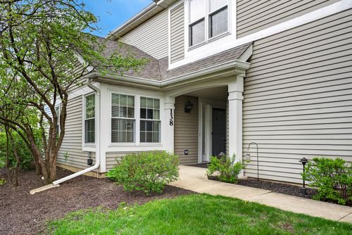 138 Concord Ln, Carol Stream, IL, 60188-2698 | Card Image